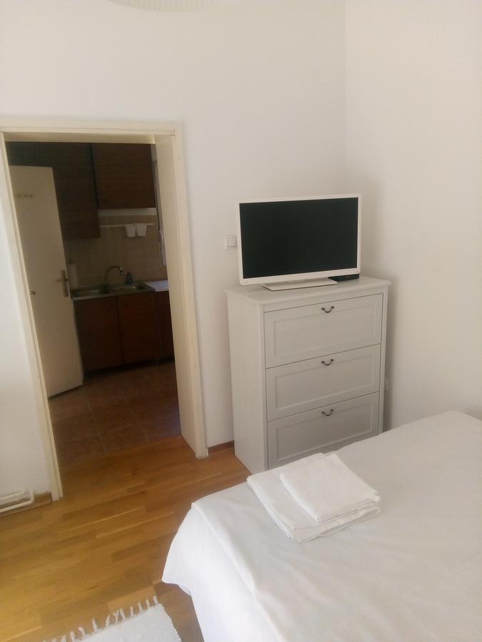 Marijana - Center Lejlighed Novi Sad Eksteriør billede