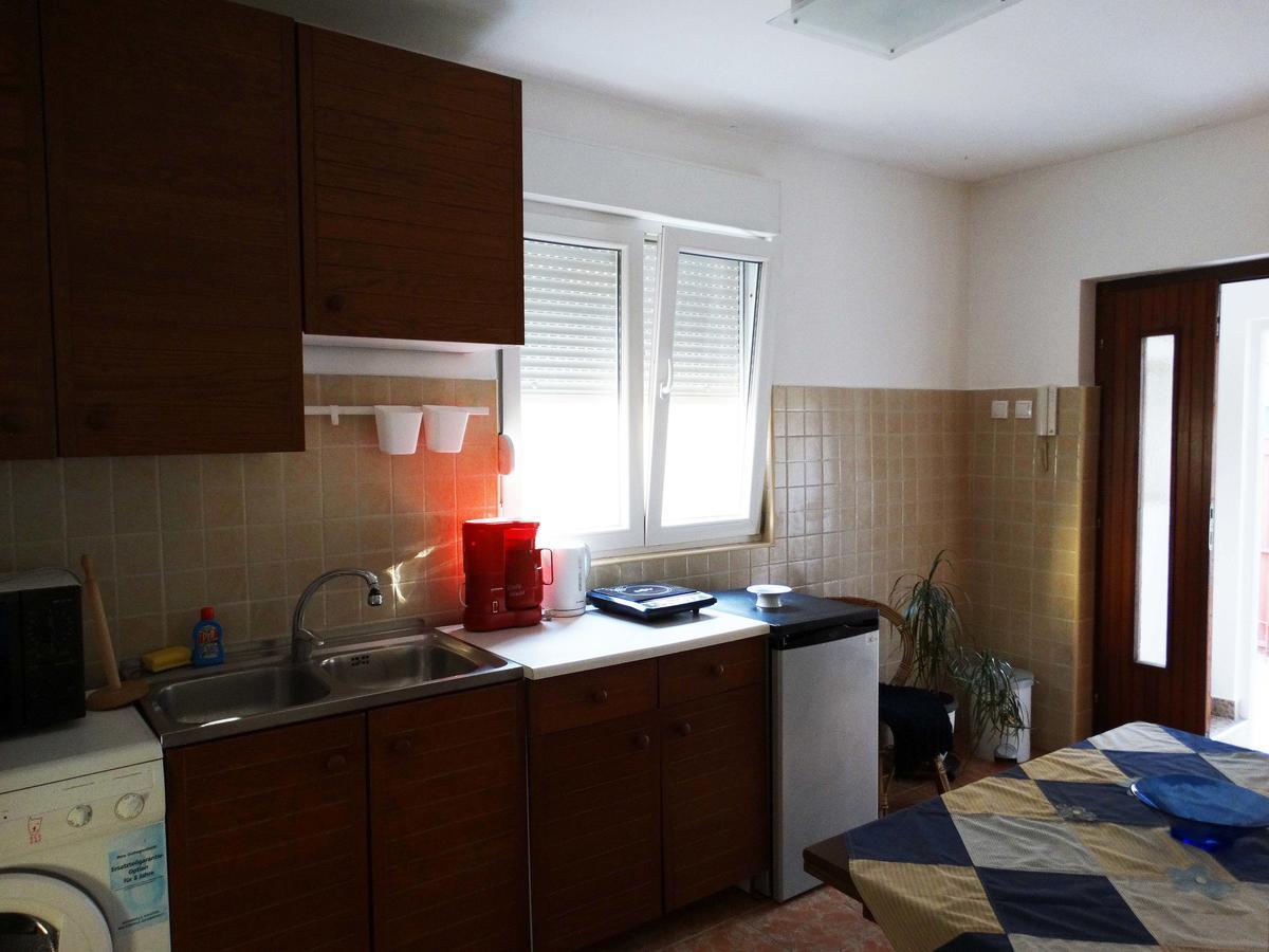Marijana - Center Lejlighed Novi Sad Eksteriør billede