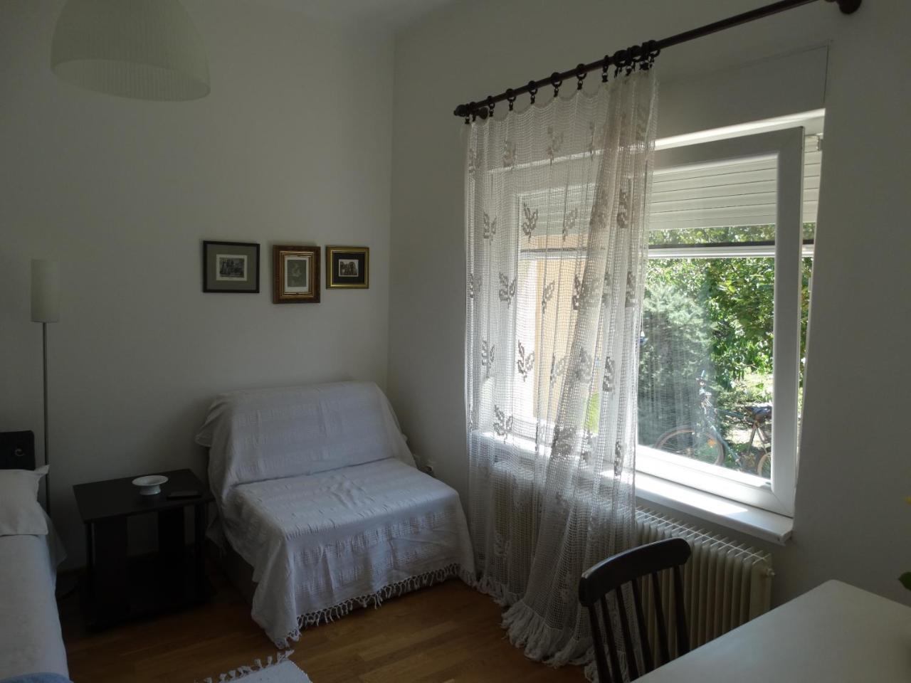 Marijana - Center Lejlighed Novi Sad Eksteriør billede